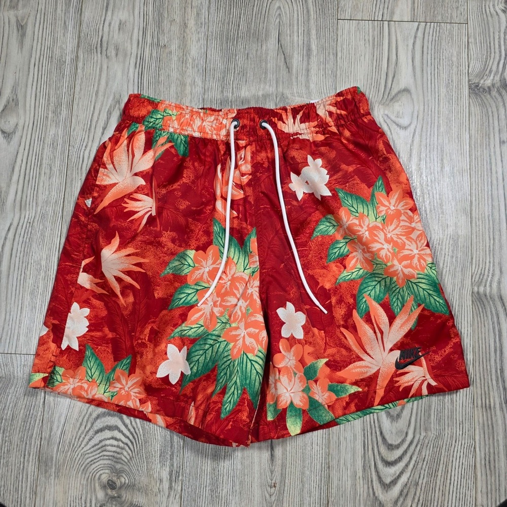 Nike Club Woven Flow Shorts
- Alibi Floral Print - Men Small NWT